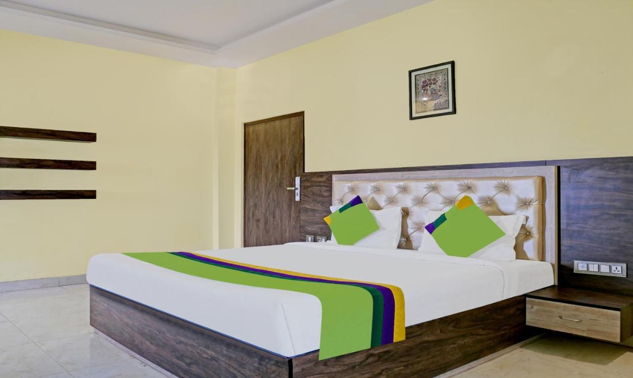 Treebo Trend Gupta Inn Varanasi Exterior photo