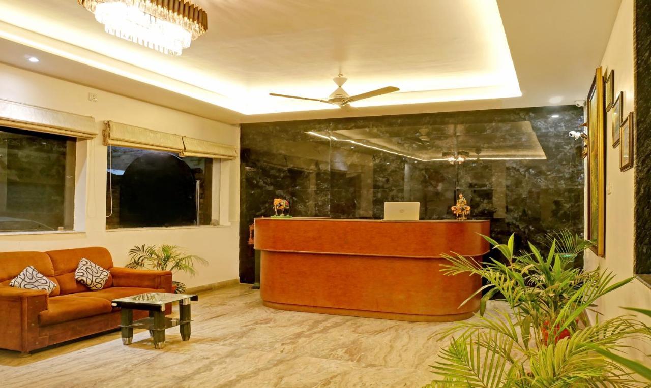 Treebo Trend Gupta Inn Varanasi Exterior photo