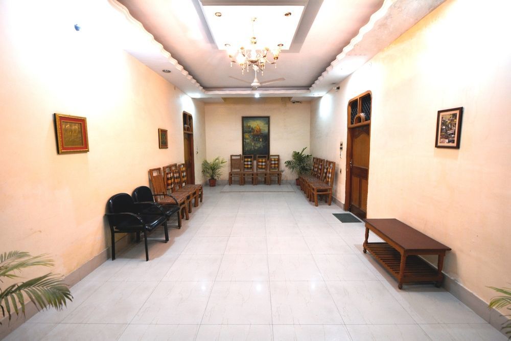 Treebo Trend Gupta Inn Varanasi Exterior photo